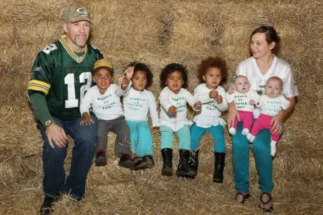 Illustration for “These Parents Were in for a Surprise When They Got Three Sets of Twins Born On The Same Day”