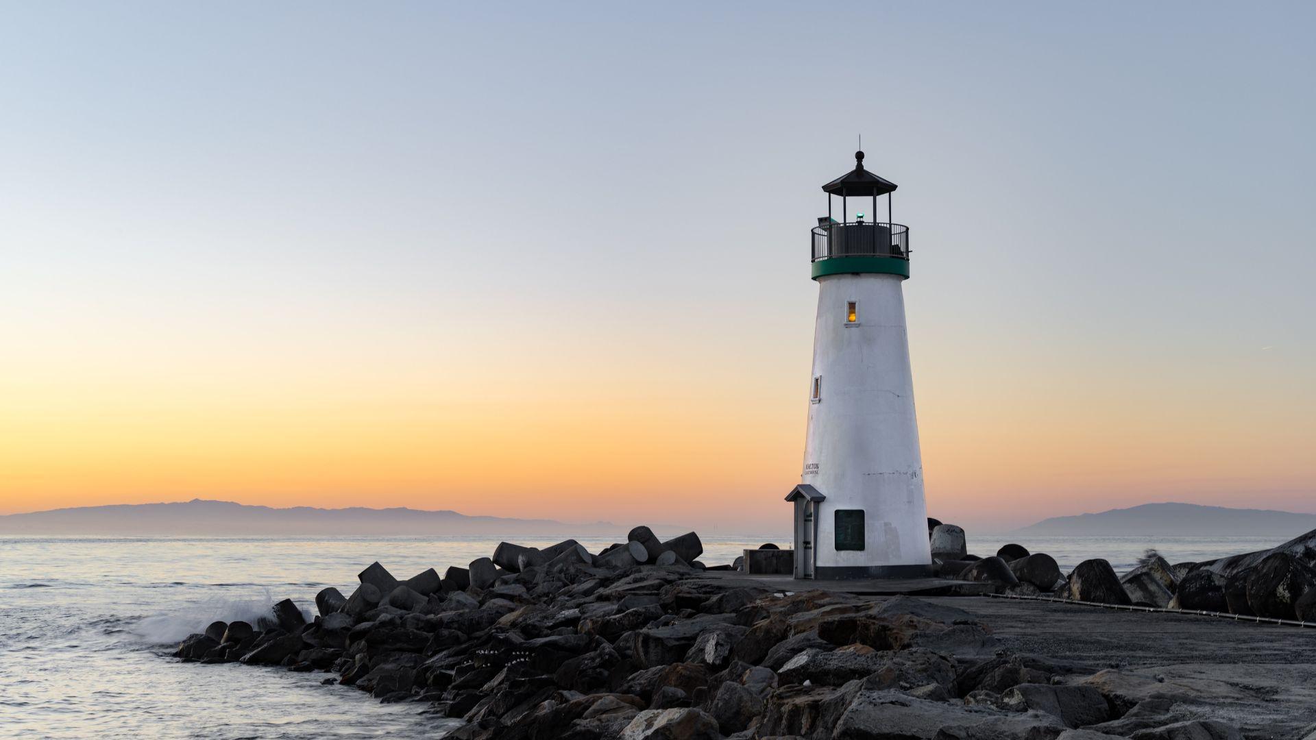Illustrative lighthouse photograph; not Green Island's historical rescue.